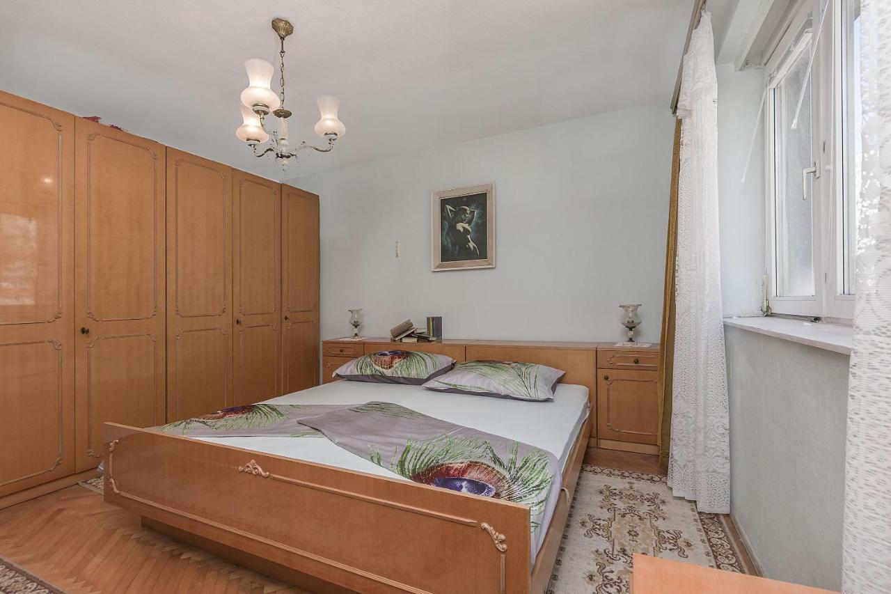 Apartment Nansy Omiš Quarto foto