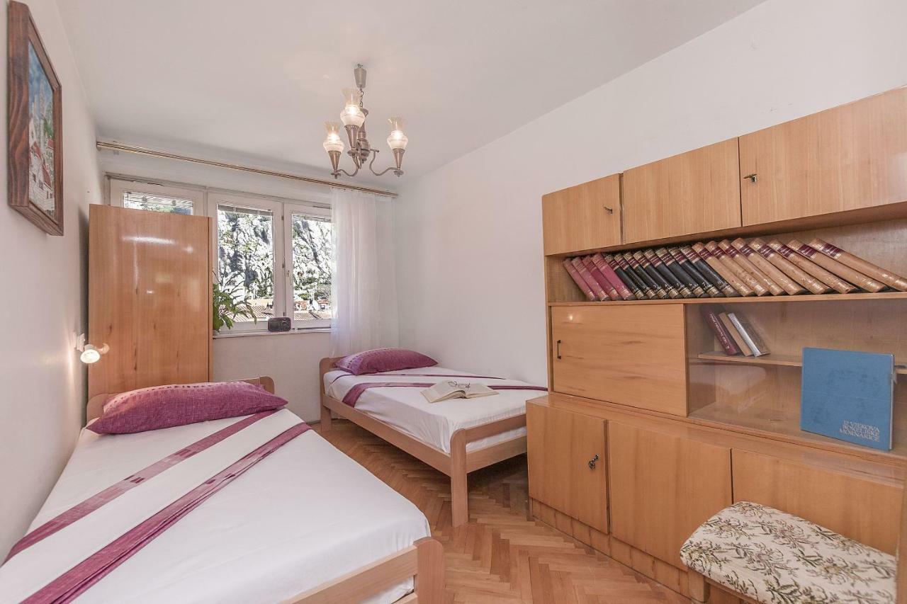 Apartment Nansy Omiš Exterior foto